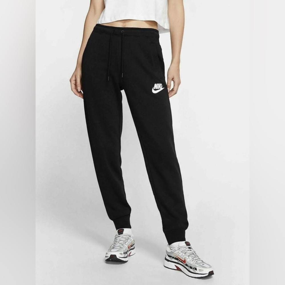 Women’s Nike Black Fleece Joggers, Size S